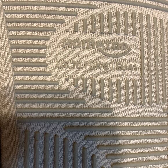 HomeTop Size 10 one piece curly fur memory foam indoor bootie slipper - Picture 8 of 15